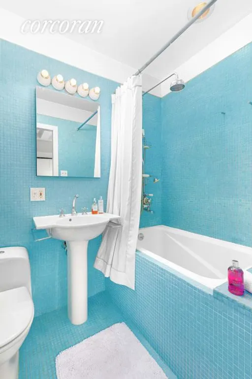 New York City Real Estate | View 2 West 67th Street, 3G | Full Bathroom | View 6