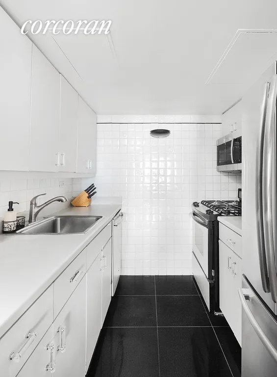 New York City Real Estate | View 43 West 61st Street, 22P | Kitchen | View 6