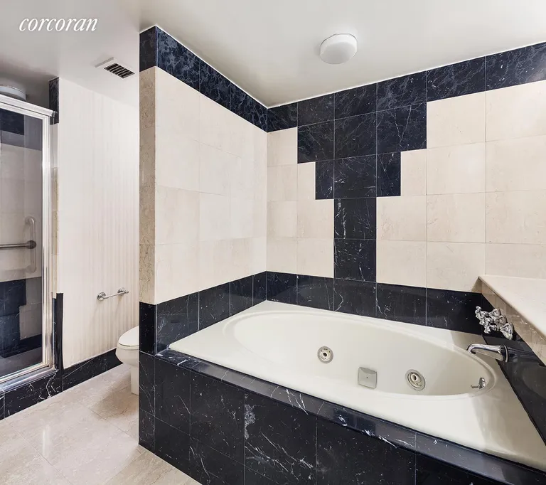 New York City Real Estate | View 43 West 61st Street, 22P | Primary Bathroom | View 9