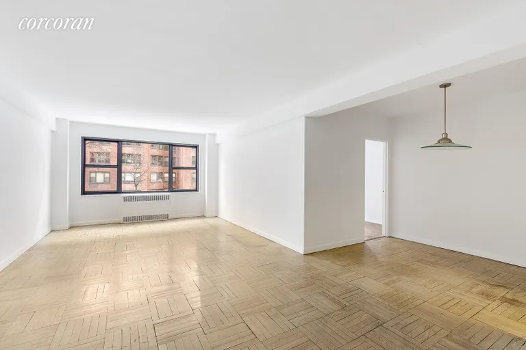New York City Real Estate | View 425 East 79th Street, 3F | room 3 | View 4