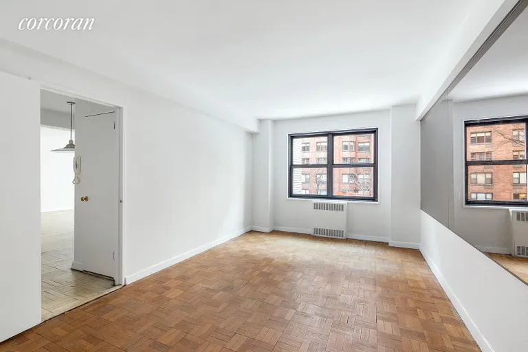 New York City Real Estate | View 425 East 79th Street, 3F | room 5 | View 6
