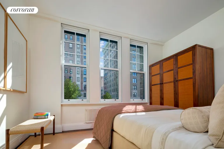 New York City Real Estate | View 1000 Park Avenue, 1A | room 7 | View 8