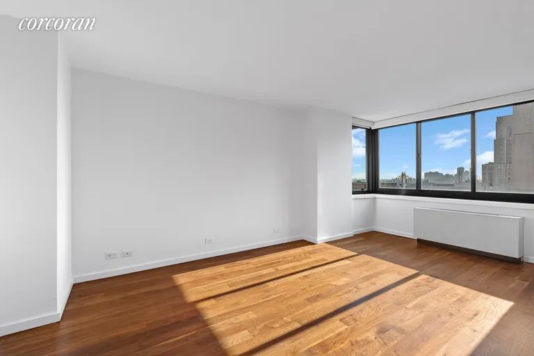 New York City Real Estate | View 515 East 72nd Street, 25F | room 9 | View 10