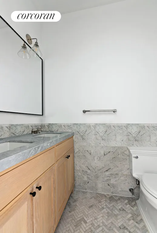 New York City Real Estate | View 835 Carroll Street, 2 | Full Bathroom | View 8