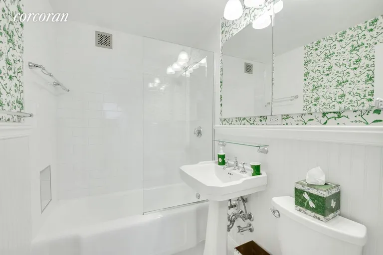 New York City Real Estate | View 1 Gracie Terrace, 7D | Bathroom | View 12