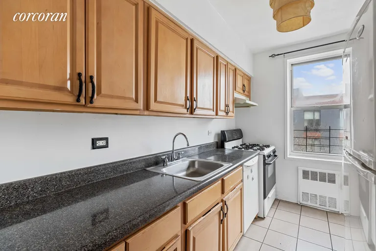 New York City Real Estate | View 616 East 18th Street, 5G | Kitchen | View 4