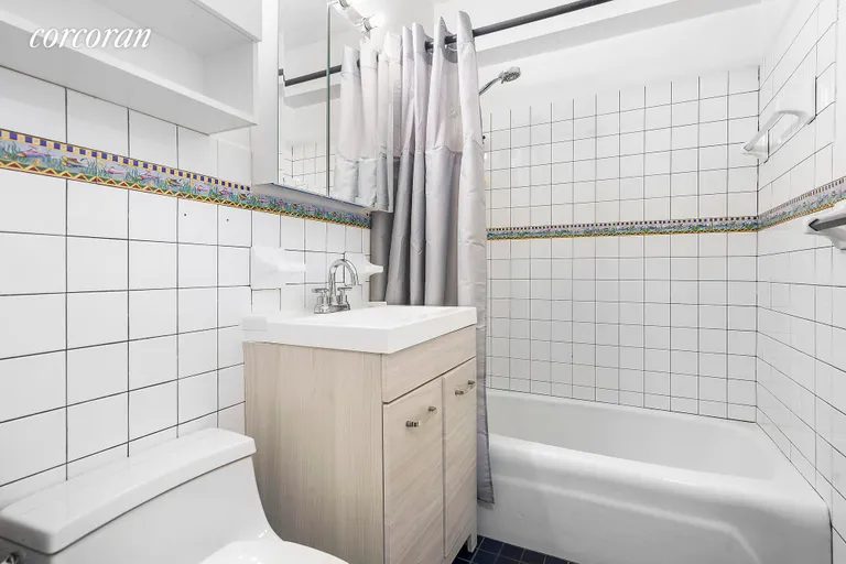 New York City Real Estate | View 170 West 23rd Street, 2L | Primary Bathroom | View 4
