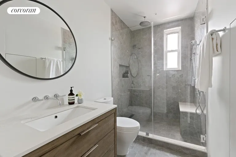 New York City Real Estate | View 44 Prospect Park West, E3 | Full Bathroom | View 7
