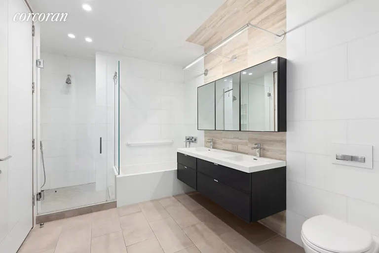 New York City Real Estate | View 88 Lexington Avenue, 705 | Full Bathroom | View 9