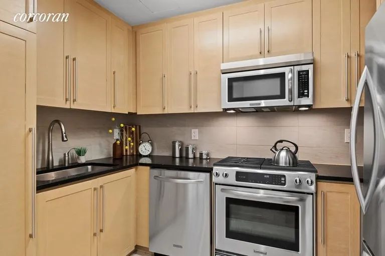 New York City Real Estate | View 415 Main Street, 1A | Kitchen | View 7