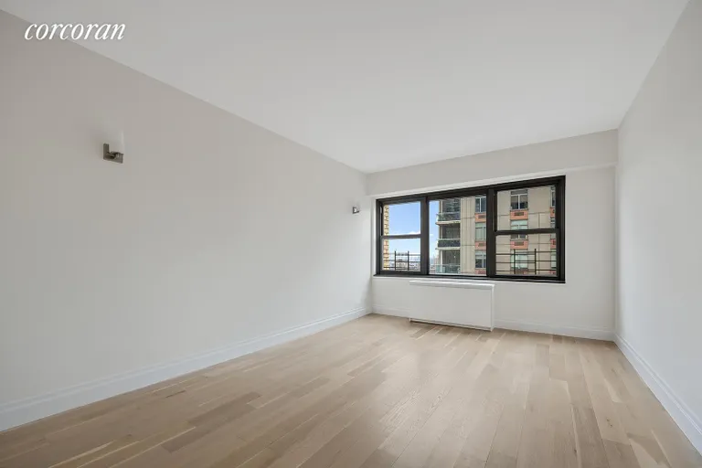 New York City Real Estate | View 160 East 38th Street, 31A | Bedroom | View 4