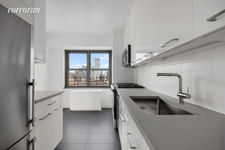 New York City Real Estate | View 160 East 38th Street, 31A | Kitchen | View 3