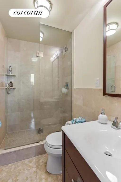 New York City Real Estate | View 343 East 74th Street, 17B | Full Bathroom | View 8