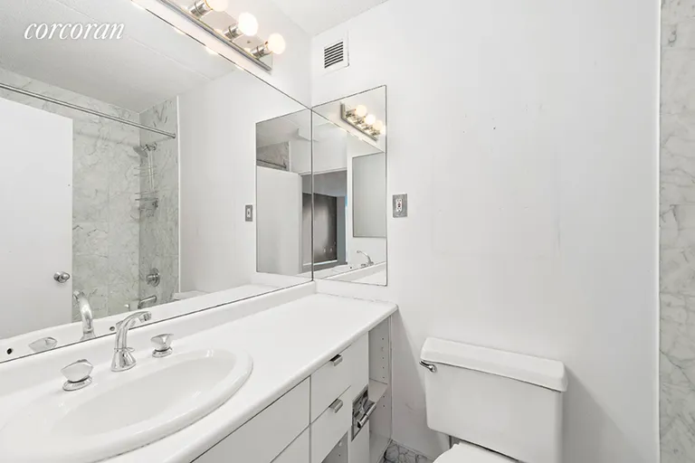 New York City Real Estate | View 280 Rector Place, 5L | room 3 | View 4