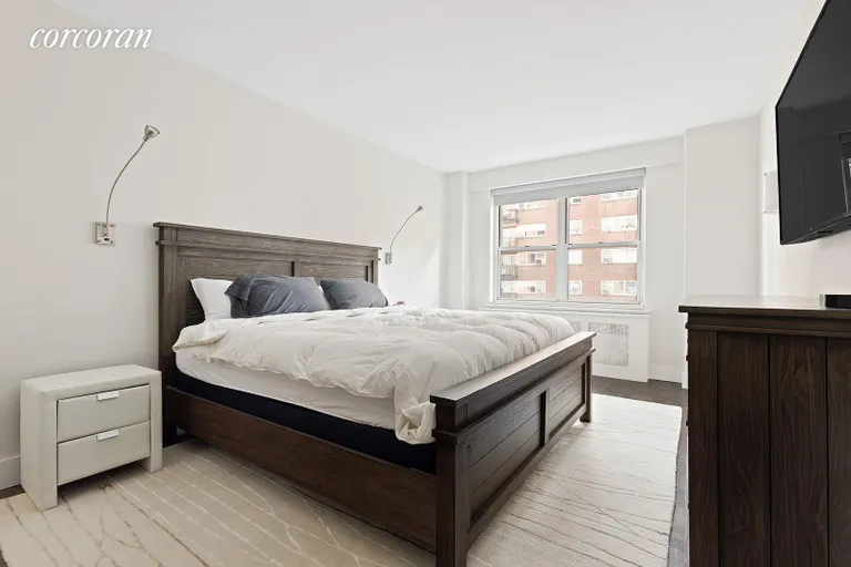 New York City Real Estate | View 80 East End Avenue, 9D | Primary Bedroom | View 3