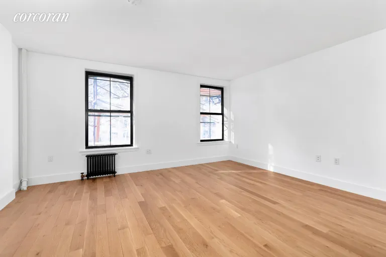 New York City Real Estate | View 431 Hicks Street, 2I | Living Room | View 2