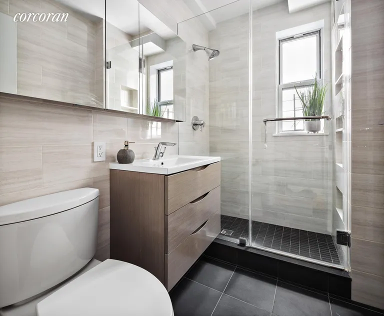 New York City Real Estate | View 321 West 78th Street, 2B | Full Bathroom | View 9