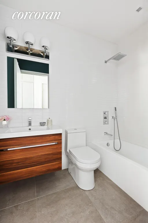 New York City Real Estate | View 161 Columbia Street, 3B | Full Bathroom | View 6