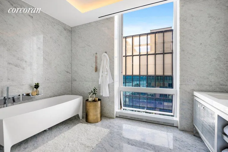 New York City Real Estate | View 35 Hudson Yards, 8101 | Full Bathroom | View 13