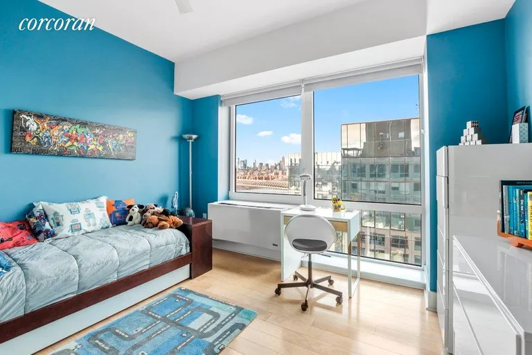 New York City Real Estate | View 440 Kent Avenue, PH3D | room 7 | View 8
