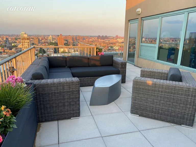 New York City Real Estate | View 440 Kent Avenue, PH3D | room 14 | View 15