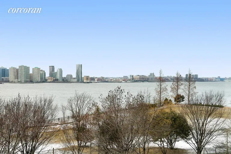 New York City Real Estate | View 22 River Terrace, 5C | room 8 | View 9