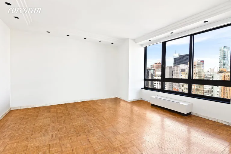 New York City Real Estate | View 100 United Nations Plaza, 34E | Extra large bedroom suite | View 7