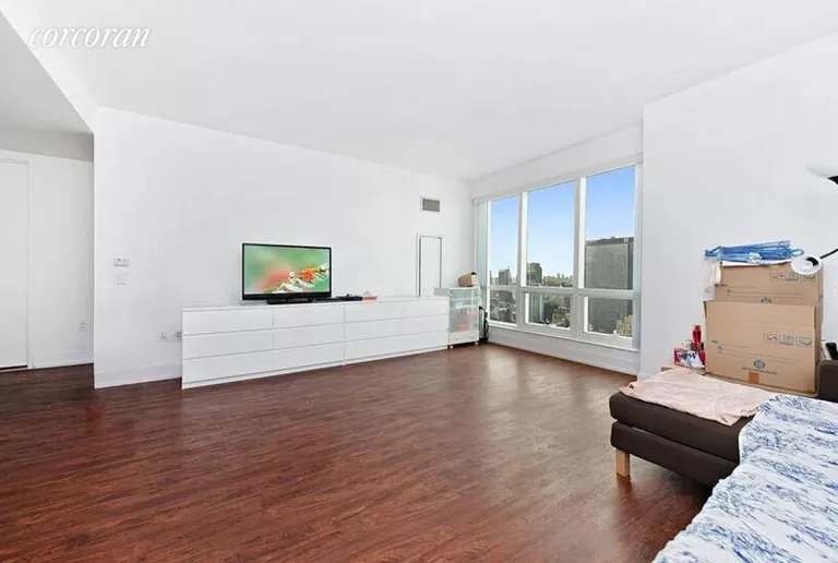 New York City Real Estate | View 350 West 42Nd Street, 52F | room 3 | View 4