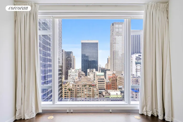 New York City Real Estate | View 20 West 53rd Street, 20B | room 5 | View 6
