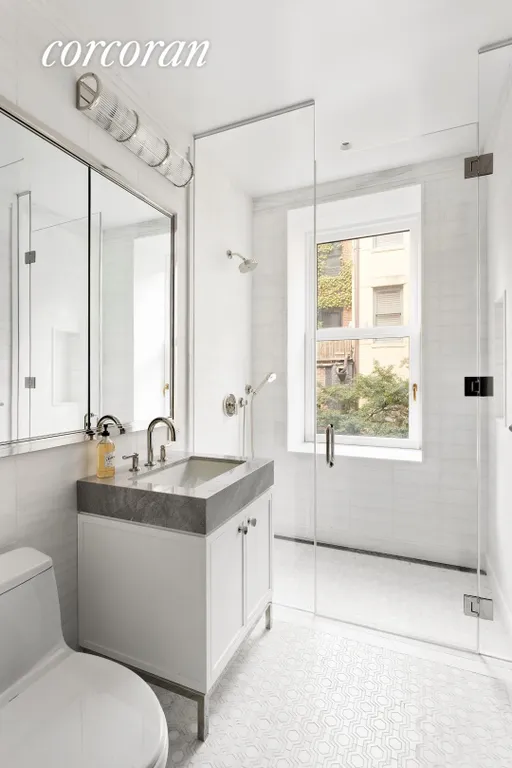 New York City Real Estate | View 39 East 72Nd Street | Full Bathroom | View 21