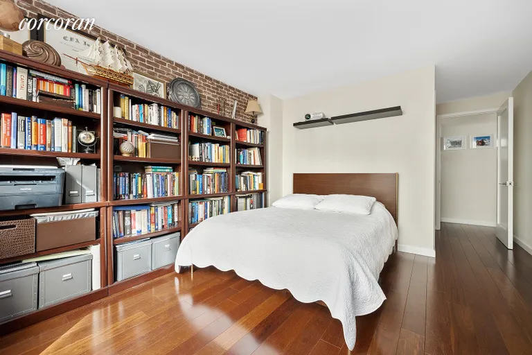 New York City Real Estate | View 301 East 78th Street, 2G | room 4 | View 5