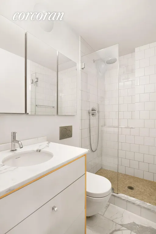 New York City Real Estate | View 250 Mercer Street, A304 | Full Bathroom | View 8