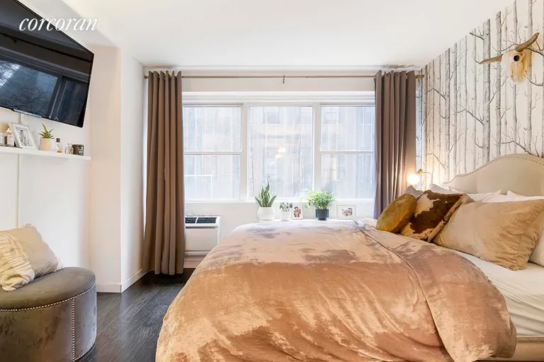 New York City Real Estate | View 430 West 34th Street, 4L | room 1 | View 2