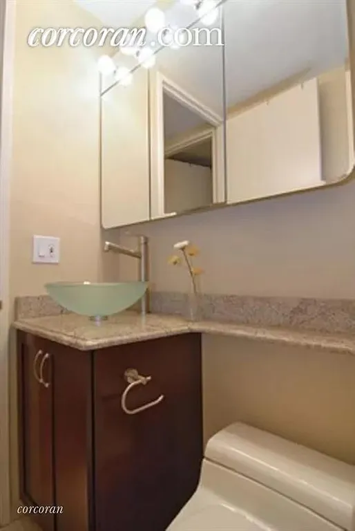 New York City Real Estate | View 350 West 50th Street, 3W | Full Bathroom | View 5