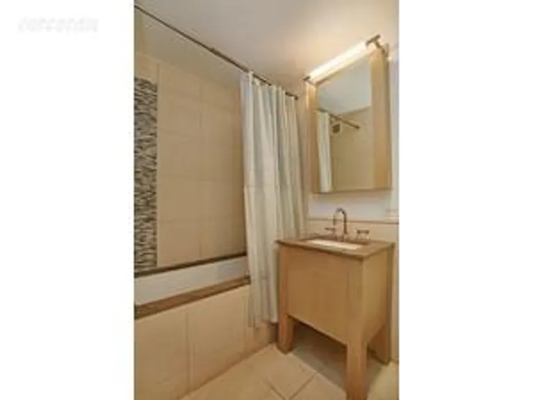 New York City Real Estate | View 350 West 42Nd Street, 25D | room 3 | View 4