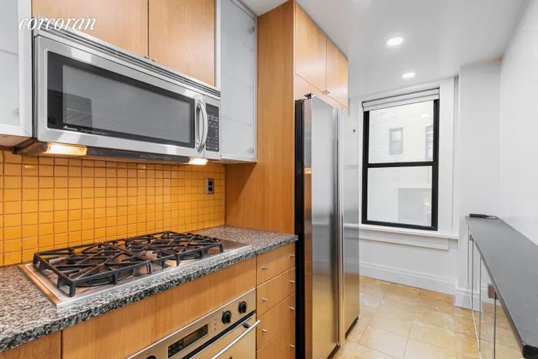 New York City Real Estate | View 41 West 72Nd Street, 14E | room 3 | View 4
