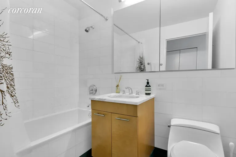New York City Real Estate | View 230 Ashland Place, 23A | Primary Bath | View 6