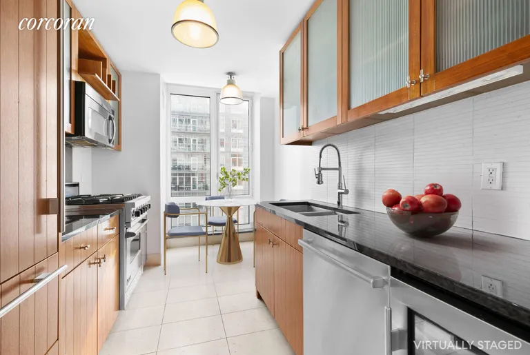 New York City Real Estate | View 250 East 53rd Street, 2602 | room 2 | View 3