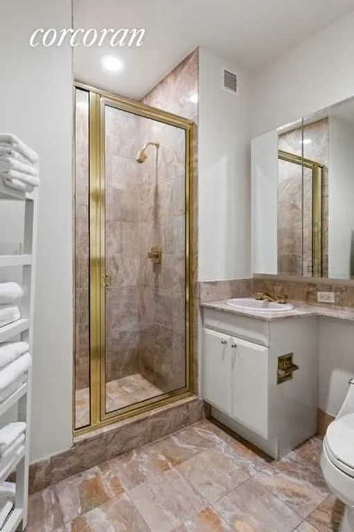 New York City Real Estate | View 845 United Nations Plaza, 7H | Full Bathroom | View 6