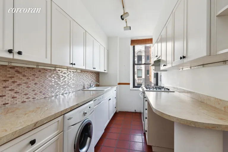 New York City Real Estate | View 1215 Fifth Avenue, 15C | Kitchen | View 6