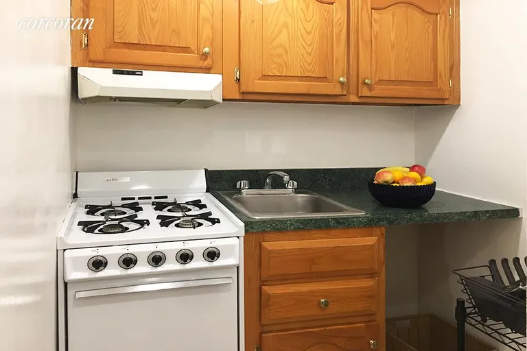 New York City Real Estate | View 105 West 77th Street, 2F | Kitchen | View 3