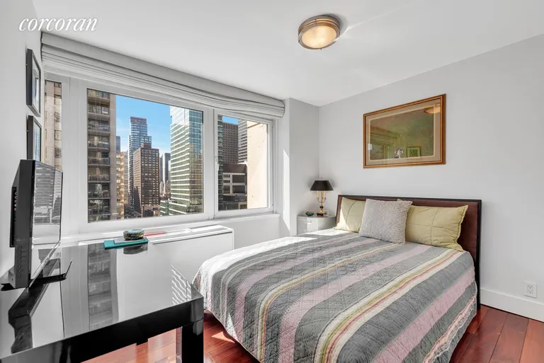 New York City Real Estate | View 300 East 59th Street, 1002 | room 3 | View 4