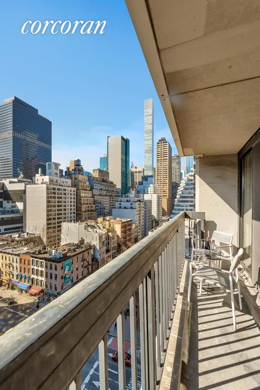 New York City Real Estate | View 300 East 59th Street, 1002 | room 4 | View 5