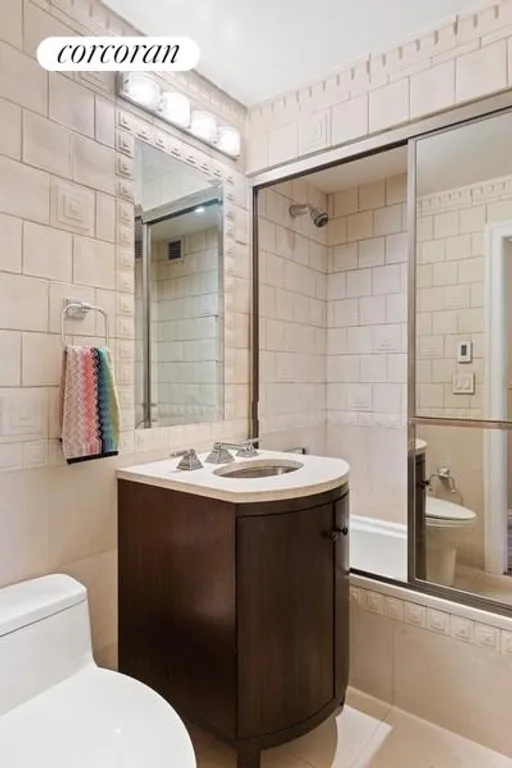 New York City Real Estate | View 115 East 87th Street, 10EF | Second Full Bathroom | View 9