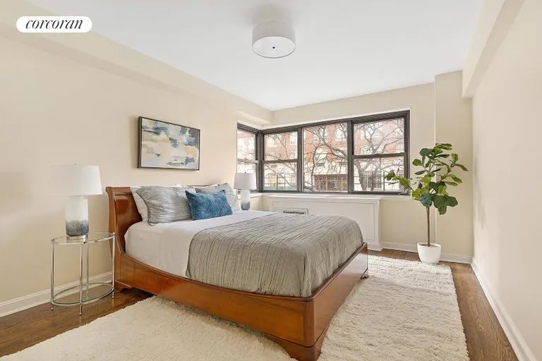 New York City Real Estate | View 305 East 72Nd Street, 2CDE | room 6 | View 7