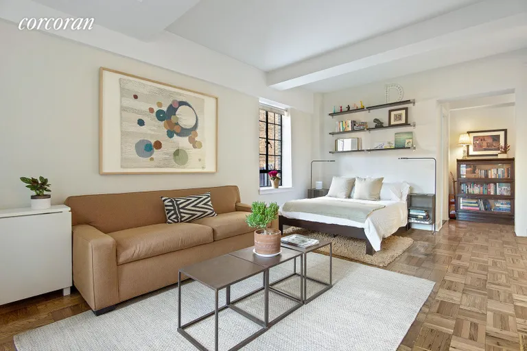 New York City Real Estate | View 140 East 40th Street, 10F | Living Area | View 2