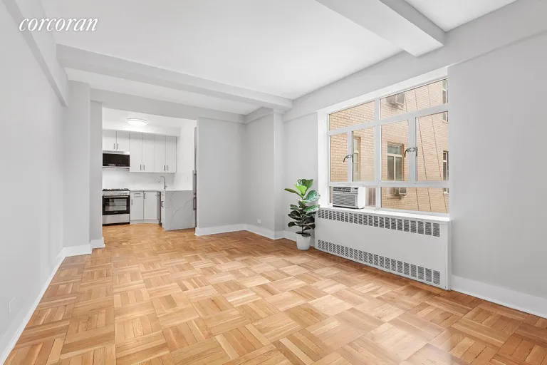 New York City Real Estate | View 15 West 84th Street, 5E | Living Room | View 2