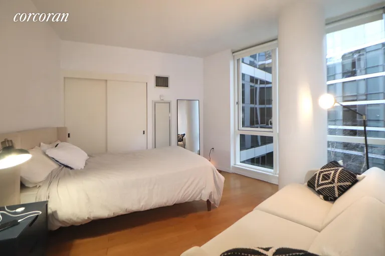 New York City Real Estate | View 200 Chambers Street, 4U | room 3 | View 4