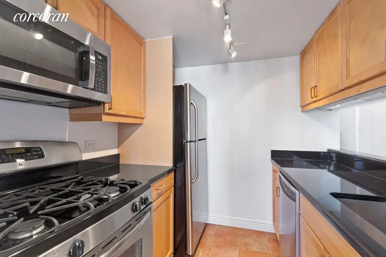 New York City Real Estate | View 377 Rector Place, 11M | room 3 | View 4