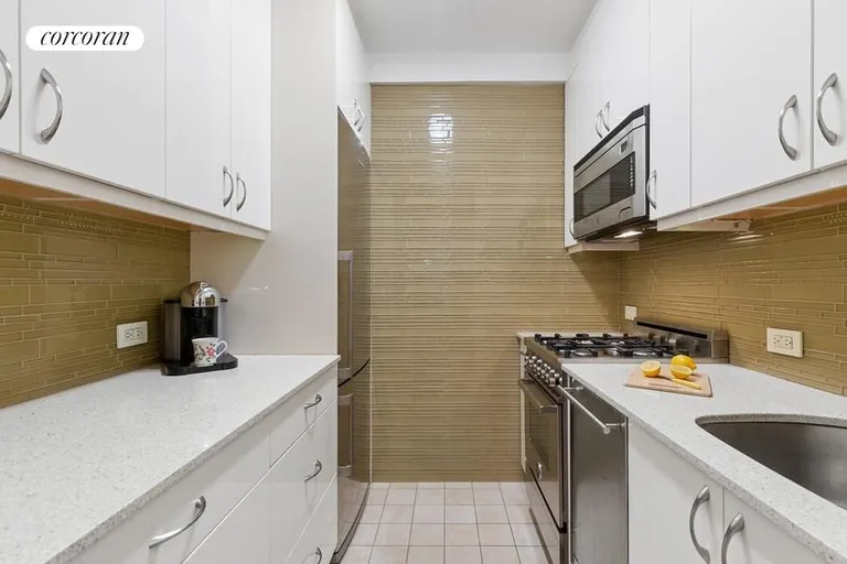 New York City Real Estate | View 80 East End Avenue, 6A | Kitchen | View 4